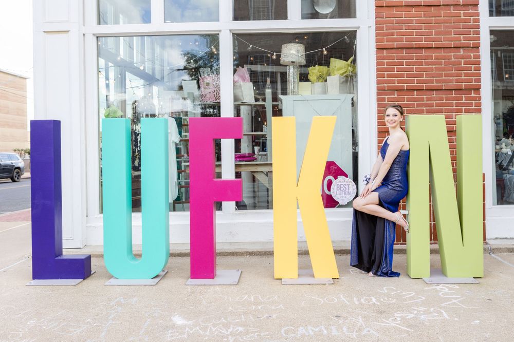Brianna Alvis Photography | Lufkin, TX photographer capturing light, natural, and emotional moments across East Texas.