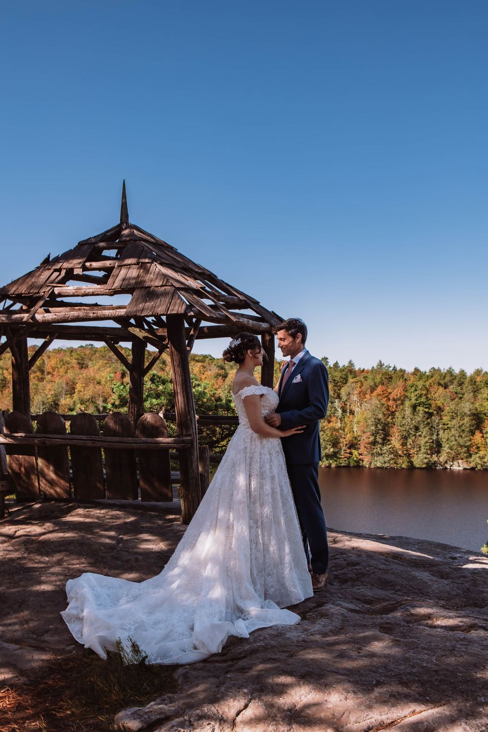 Bride and Groom sharing a quiet moment overlooking the cliffs at minnewaska state park