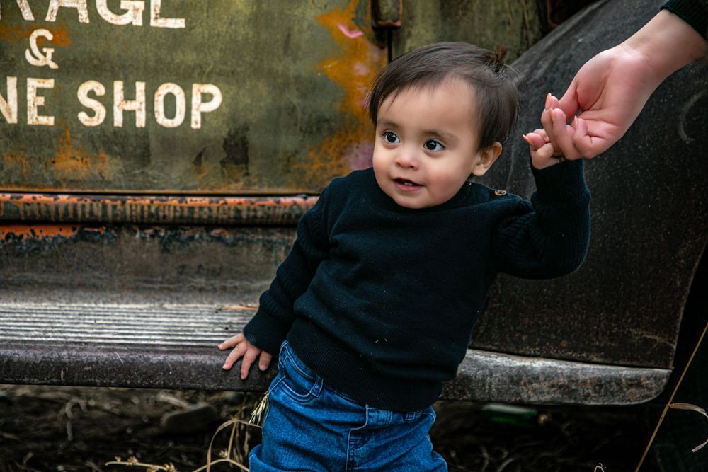 FernandezFamilyPhotos-39-Outdoor Family Portraits-DC Barrone Photography-Taos, NM