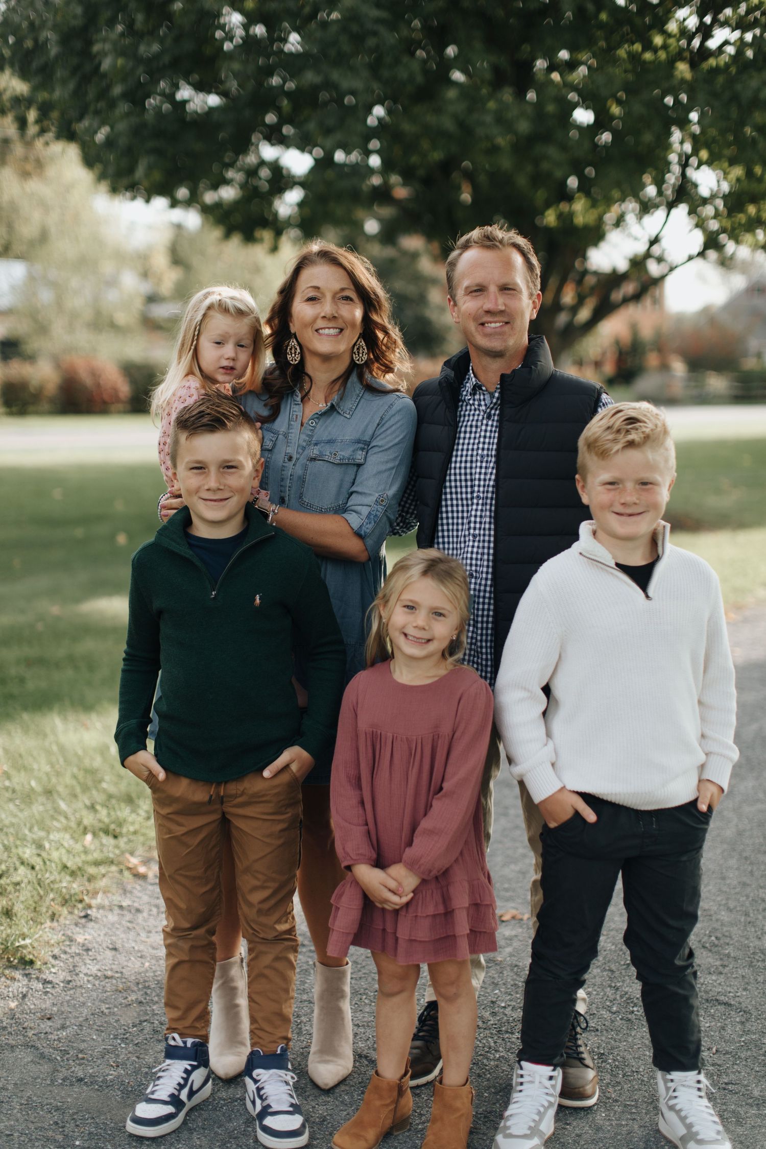 lifestyle family photography Central PA, natural family portraits Pennsylvania, family photo sessions Central PA, fall family photos Central