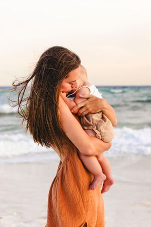 Sea Glass Photography of Navarre, Florida offers stunning beach lifestyle candids and traditional family portraits in Navarre Beach, Fl.
