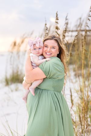 Sea Glass Photography of Navarre, Florida offers stunning lifestyle candids and traditional family portraits in Navarre Beach, Florida.
