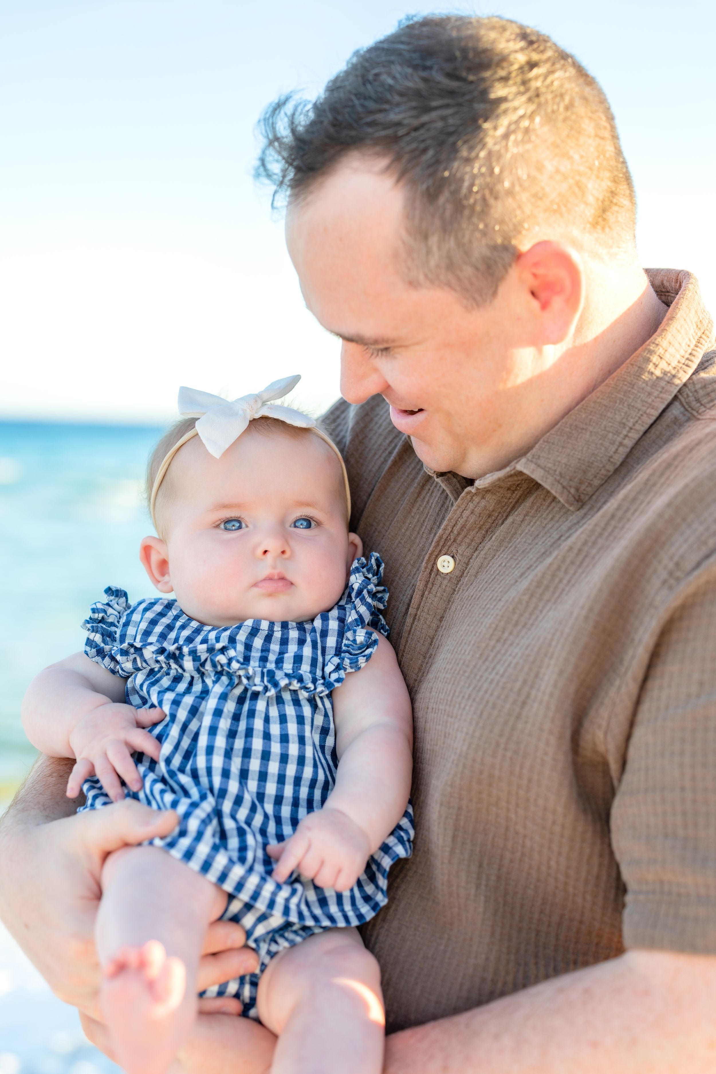 Sea Glass Photography of Navarre creates epic sunset portraits in Navarre Beach, Florida. #navarrebeachphotographer