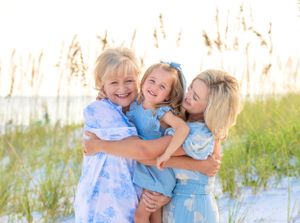 Sea Glass Photography of Navarre, Florida offers stunning lifestyle candids and traditional portraits in all sessions.