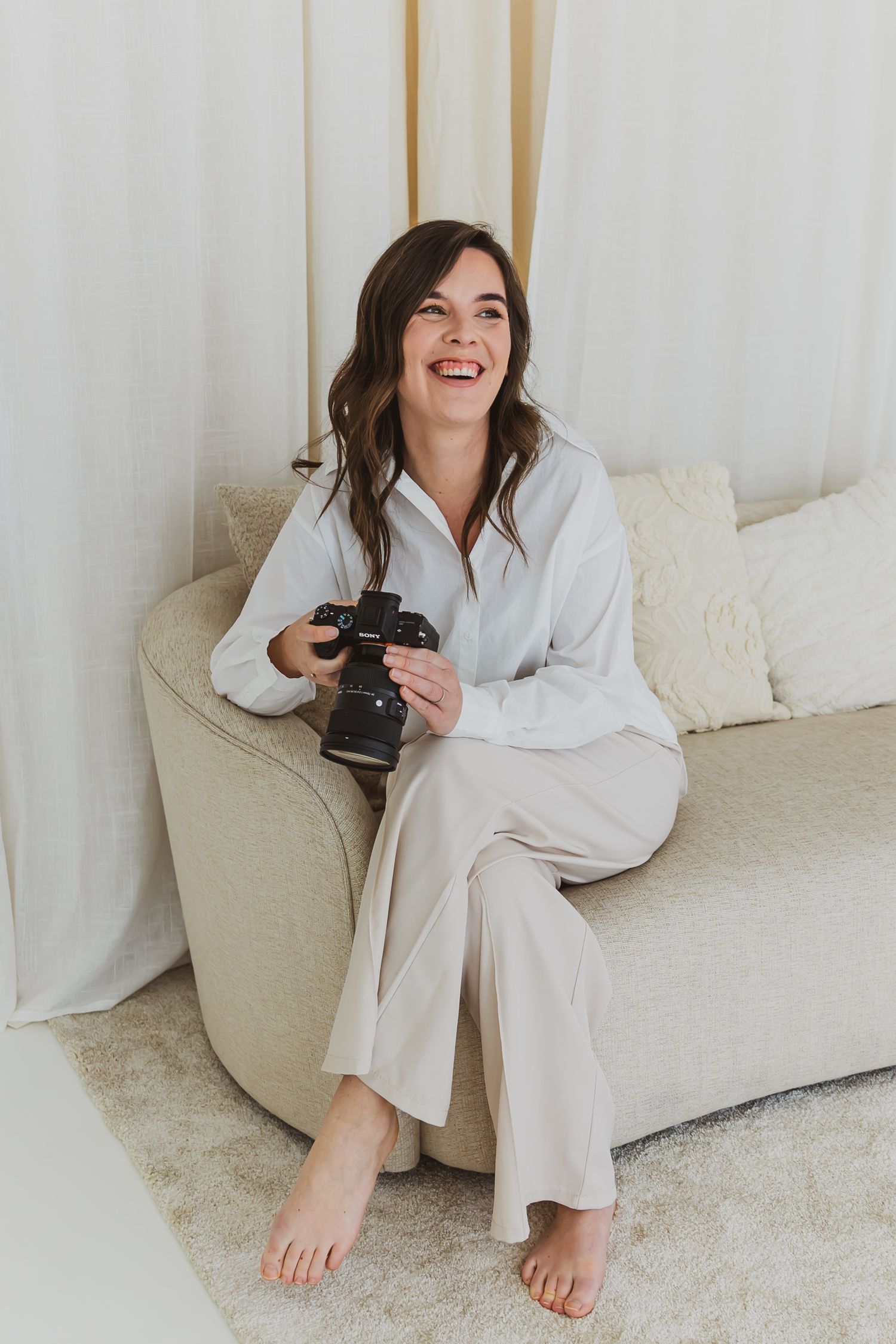 Kelly Van Mol, Newbornfotografe met daglichtstudio in Edegem.