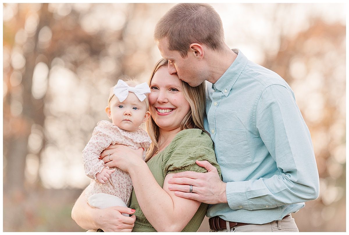 Sweet Fall Family Portrait in Golden Hour by Indianapolis Family Photographer Jayme Riggleman