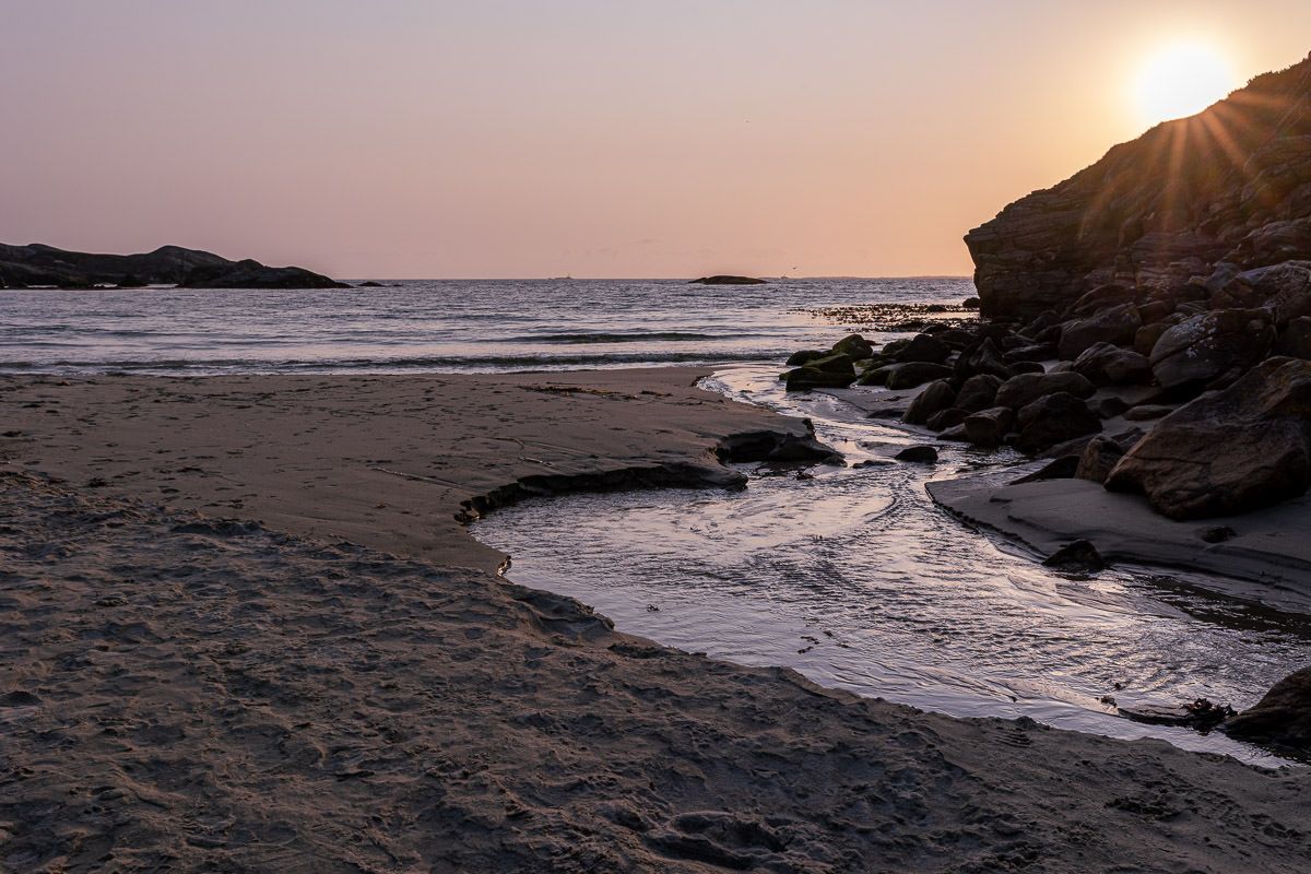 Solnedgang på Vigdelstranden i Rogaland.