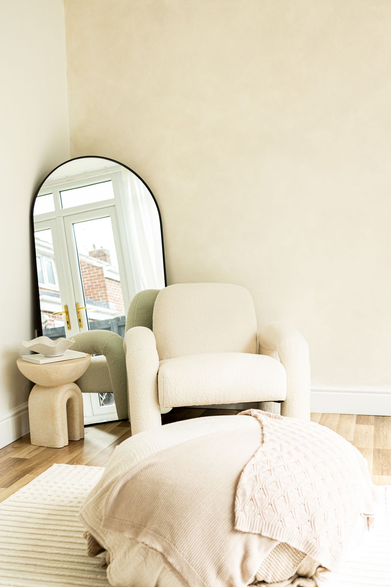 decoration of the studio with all props and accessories on