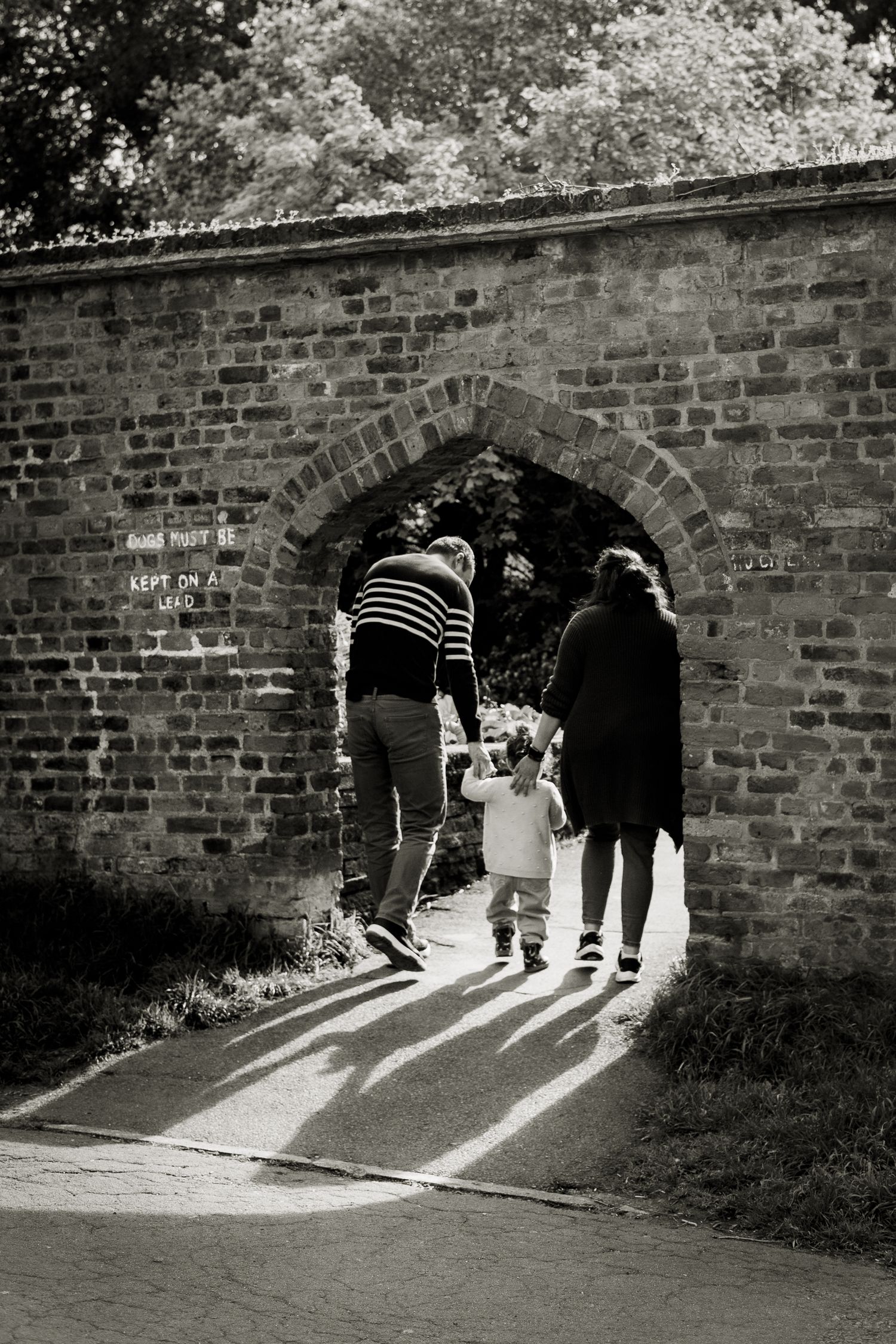 Sunny spring photoshoot by local Barnet Photographer