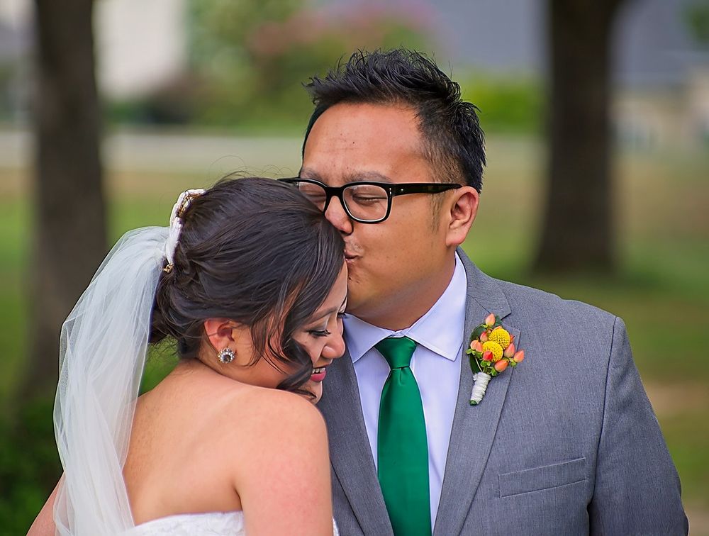 kiss