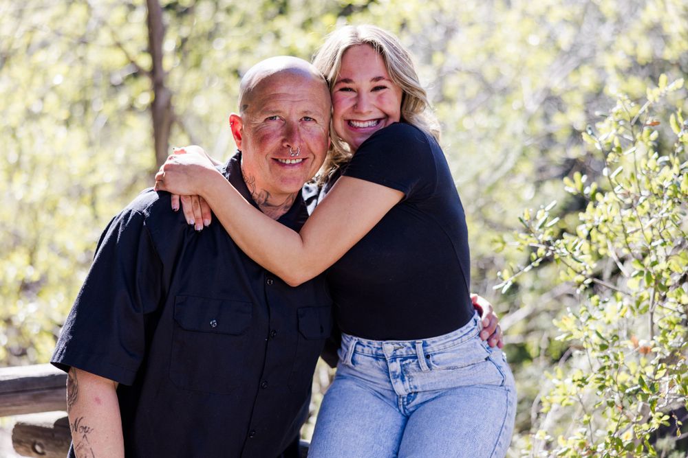 Family Photographer in Simi Valley, Natural light photographer, Outdoor photographer in Simi Valley, Fun family photos, capture the momement