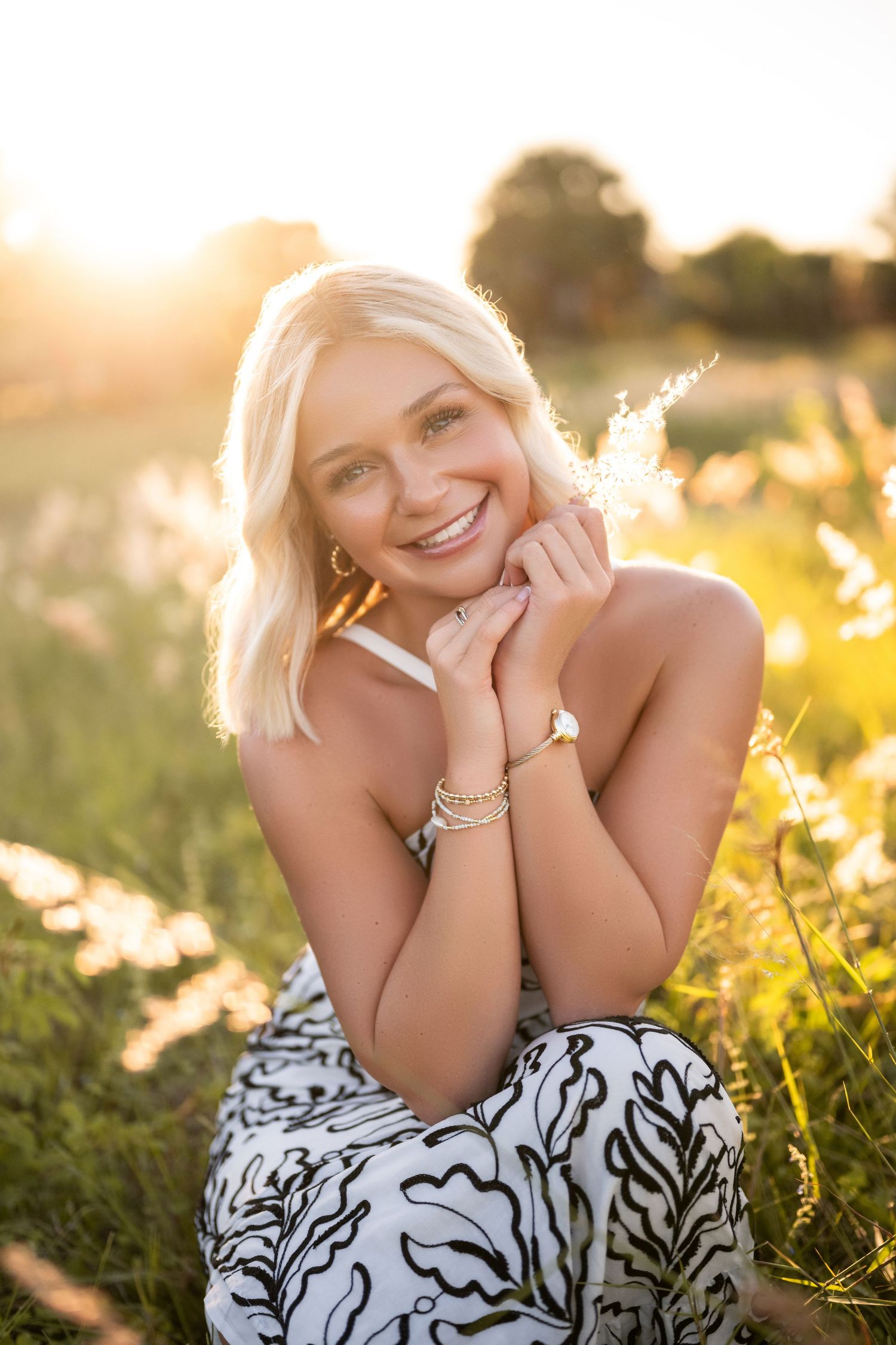Beautiful blond and her senior session