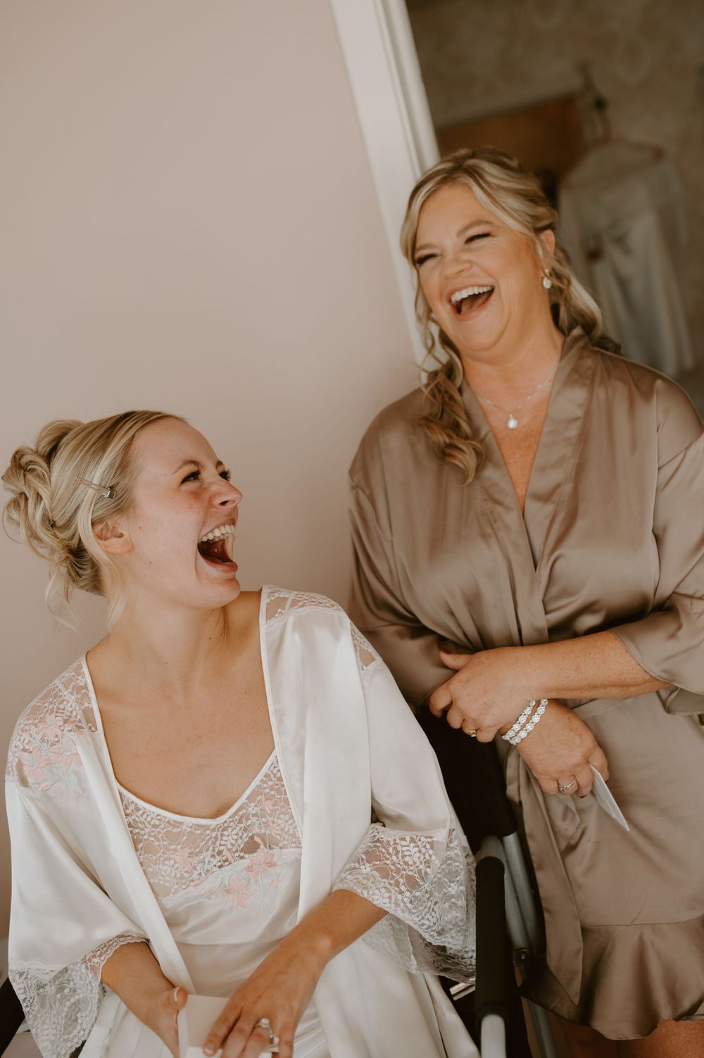 Minnesota Wedding Photographer, Romantic Authentic Minnesota Photography, Minnesota Couple Photos | Rachel Marie Photography, Minneapolis