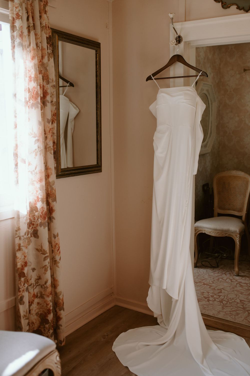 Minnesota Wedding Photographer, Romantic Authentic Minnesota Photography, Minnesota Couple Photos | Rachel Marie Photography, Minneapolis