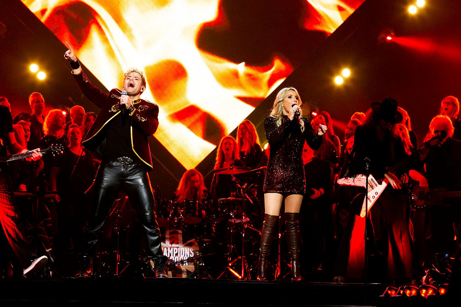 Champions of rock I SAAB arena i Linköping. Peter Johansson och Jenna Lee-james. Fotograf Rebecca Nordin.