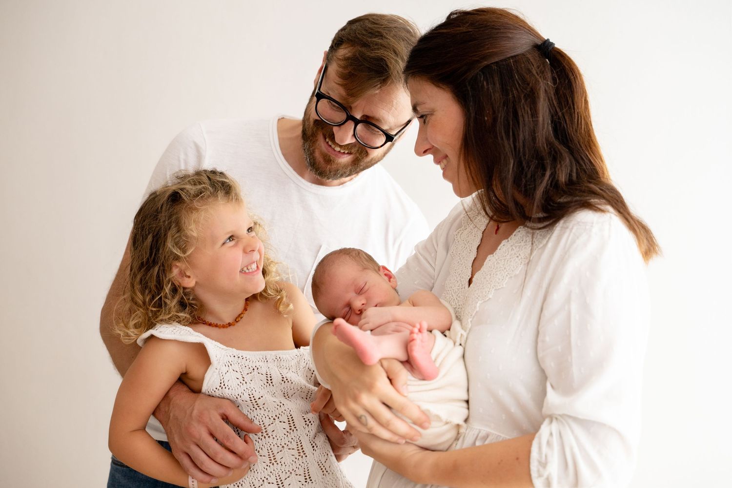 newborn, servizio fotografico newborn, eccomi, neonato, fotografo di neonati, varese, como, ticino, fotografo di famiglia