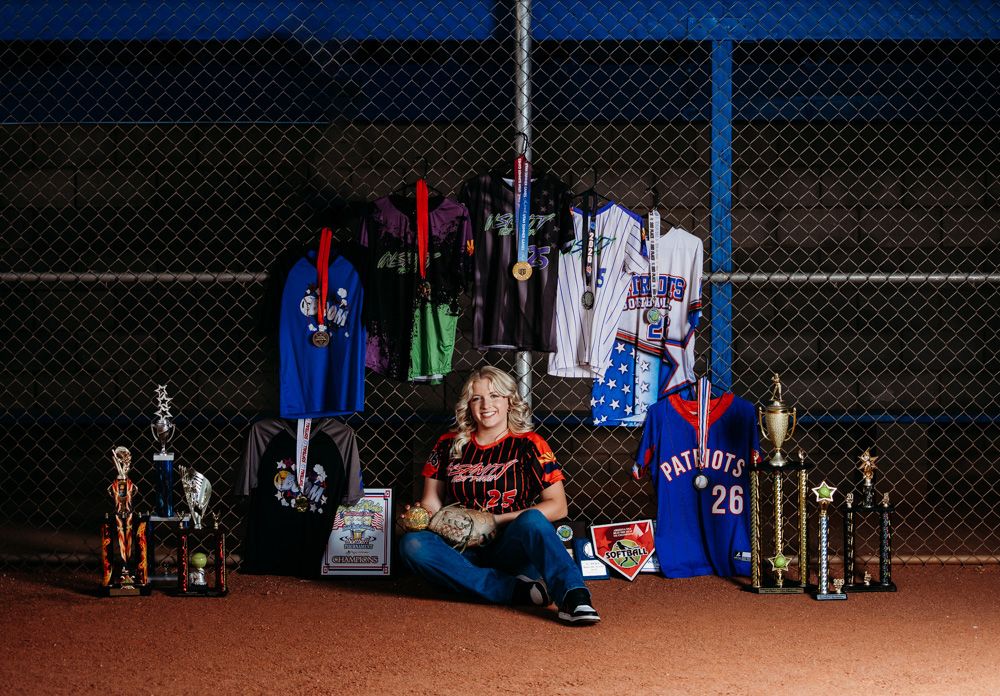 graduation, graduating, senior announcement, senior portrait photographer, mohave county, arizona photographer, portrait, sport photography,