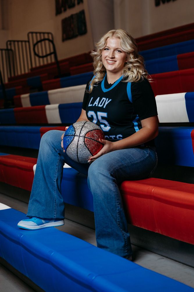 graduation, graduating, senior announcement, senior portrait photographer, mohave county, arizona photographer, portrait, sport photography,