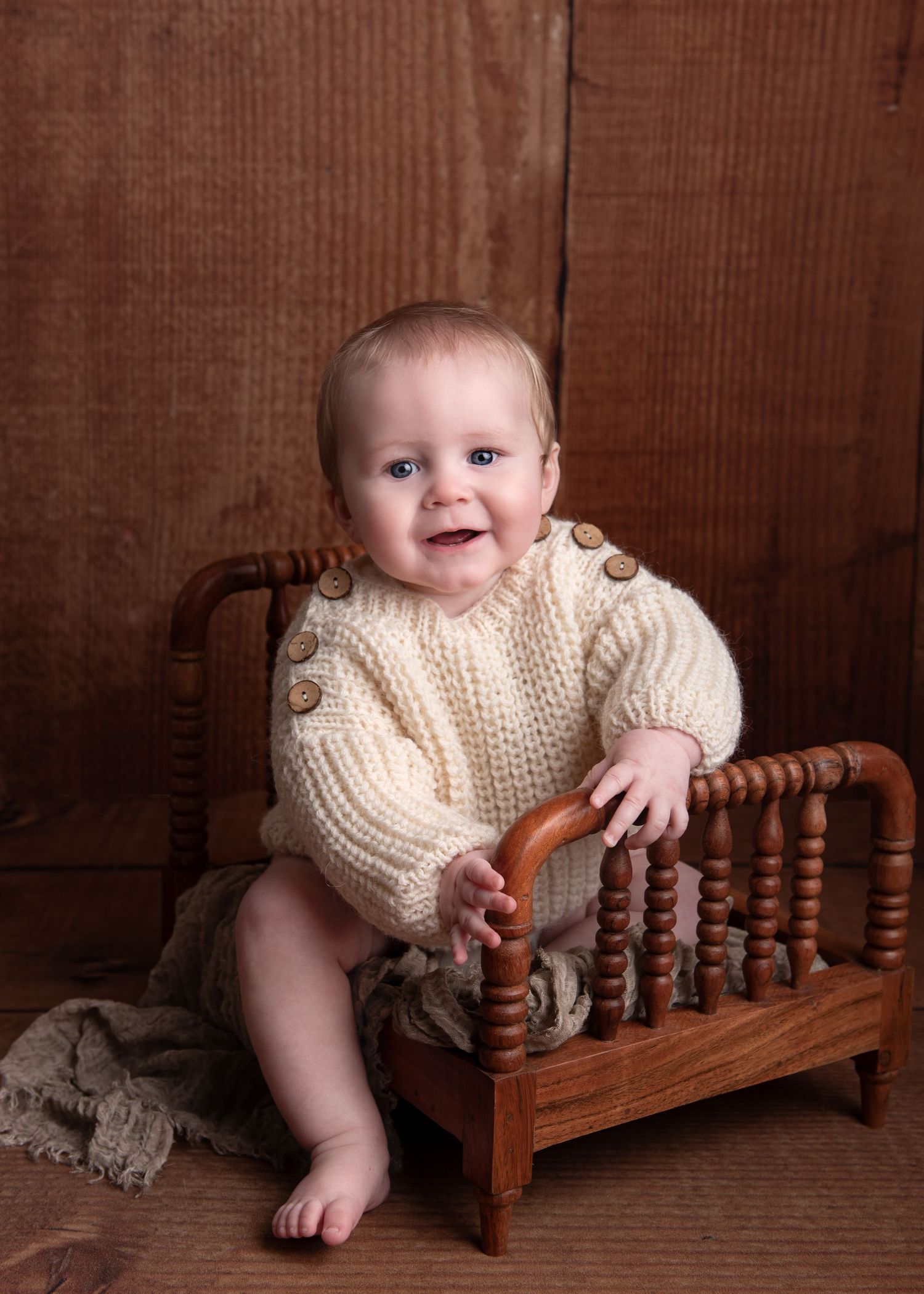 sitter session photoshoot baby picture bromsgrove Worcester