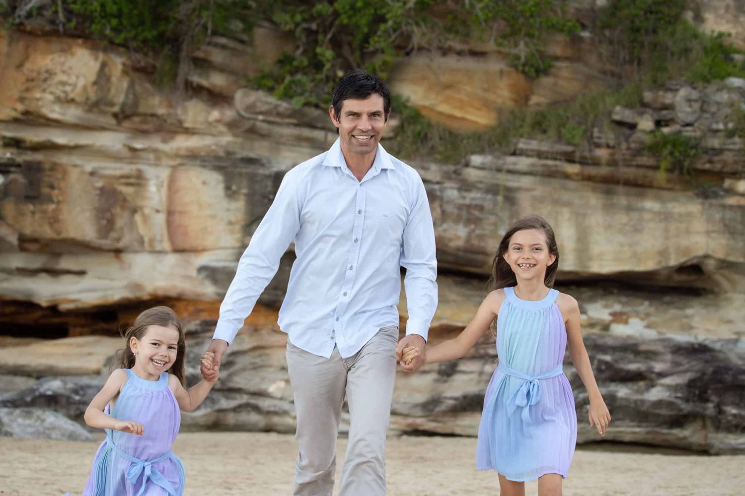 father and daughters beach photoshoot in Sydney