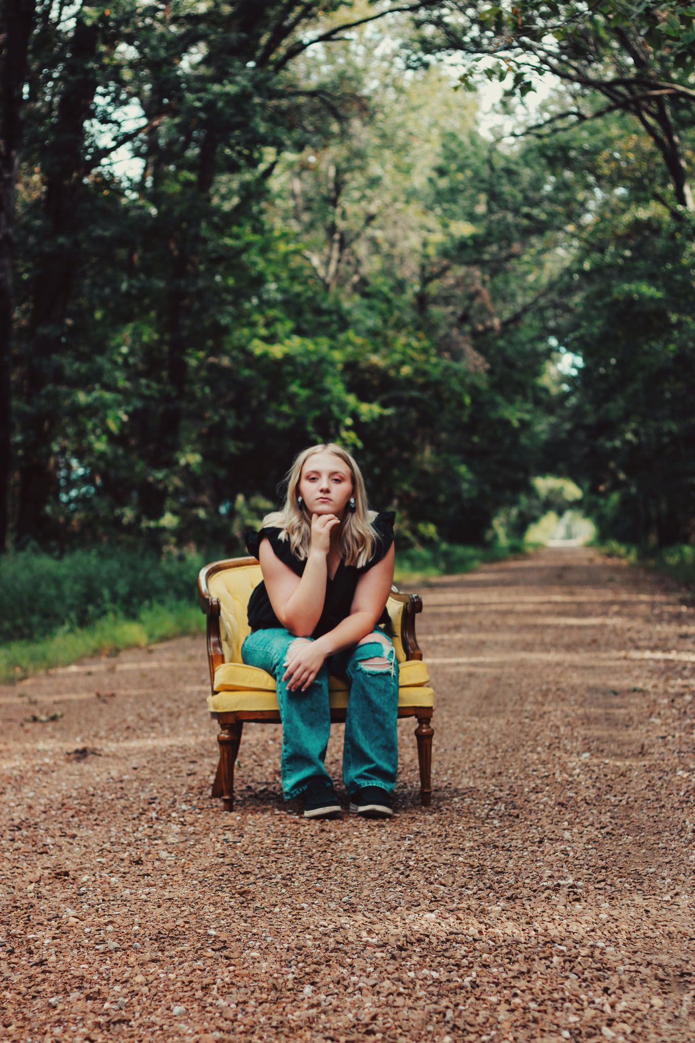 southeast-ks-senior-portrait-outdoor