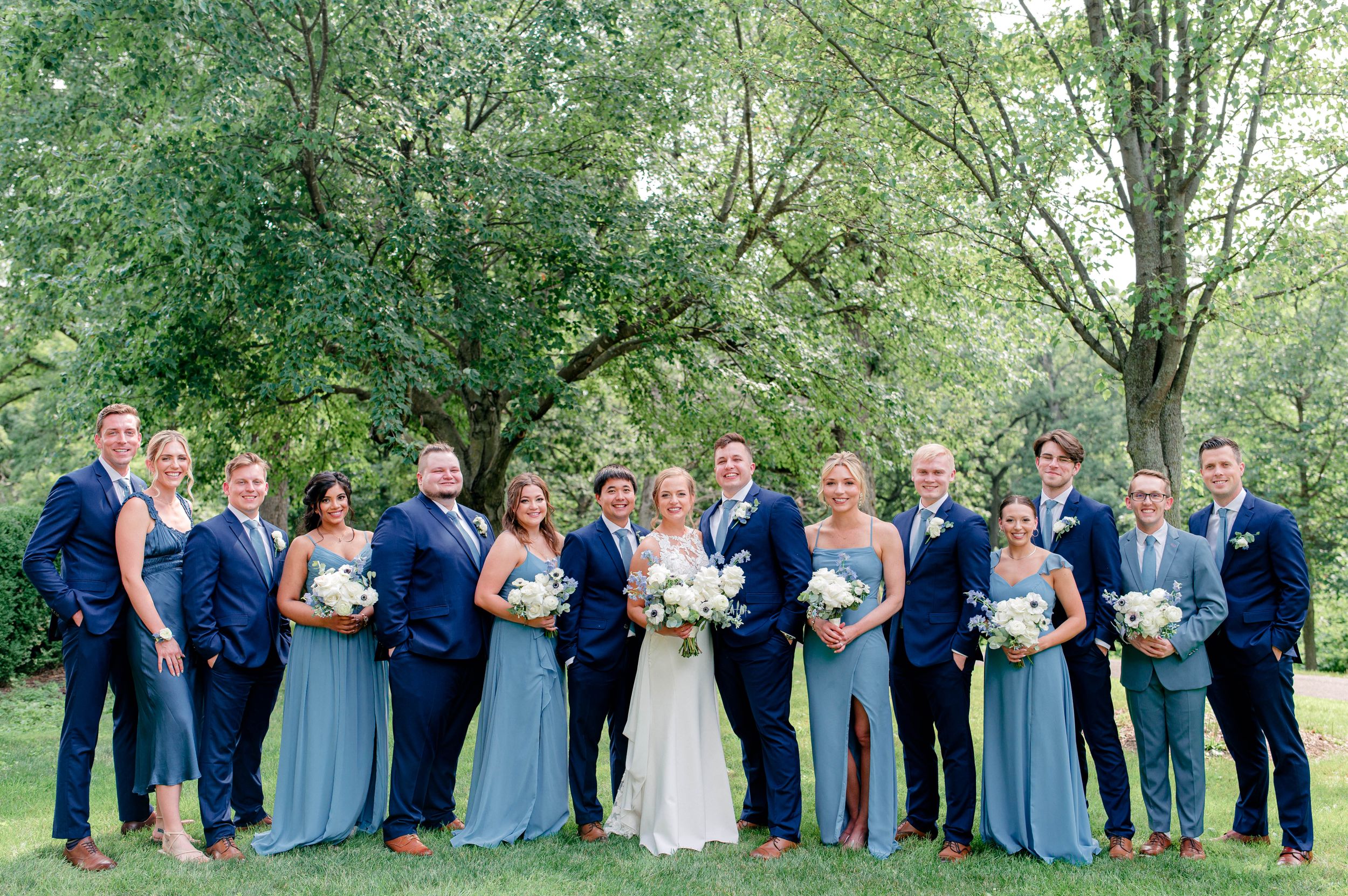Des Moines Wedding Party
Des Moines Art Center and Rose Garden