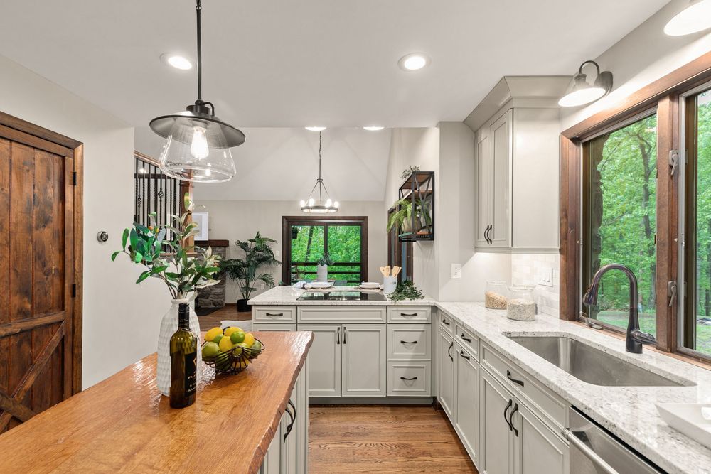 Kitchen Photo, luxury real estate photography