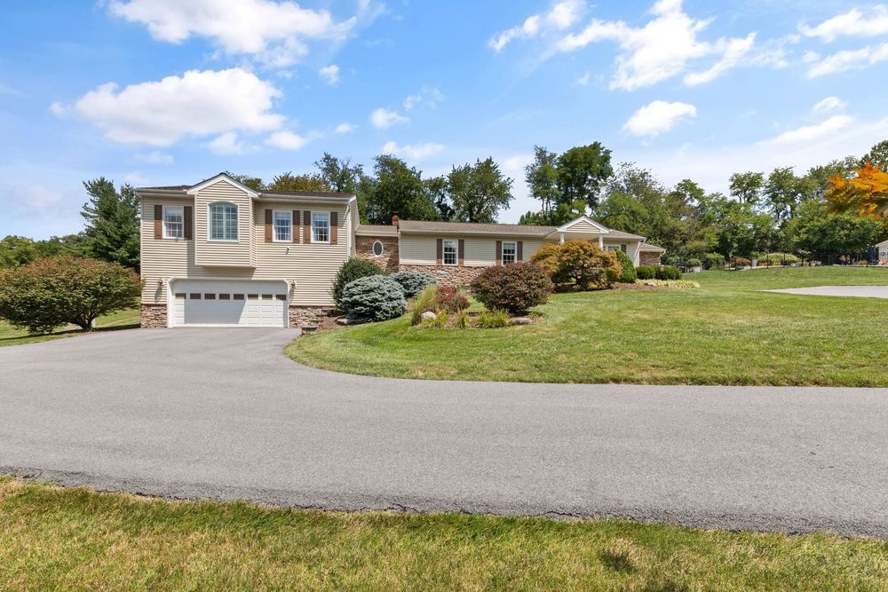 Exterior Property Photo