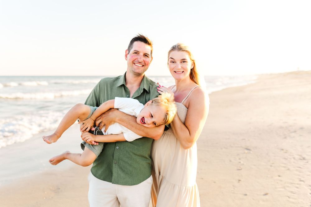 PRESLEY ROSE PHOTOGRAPHY NC COASTAL FAMILY PHOTOGRAPHER BRUNSWICK BEACHES OCEAN ISLE BEACH NC OAK ISLAND NC SHALLOTTE NC