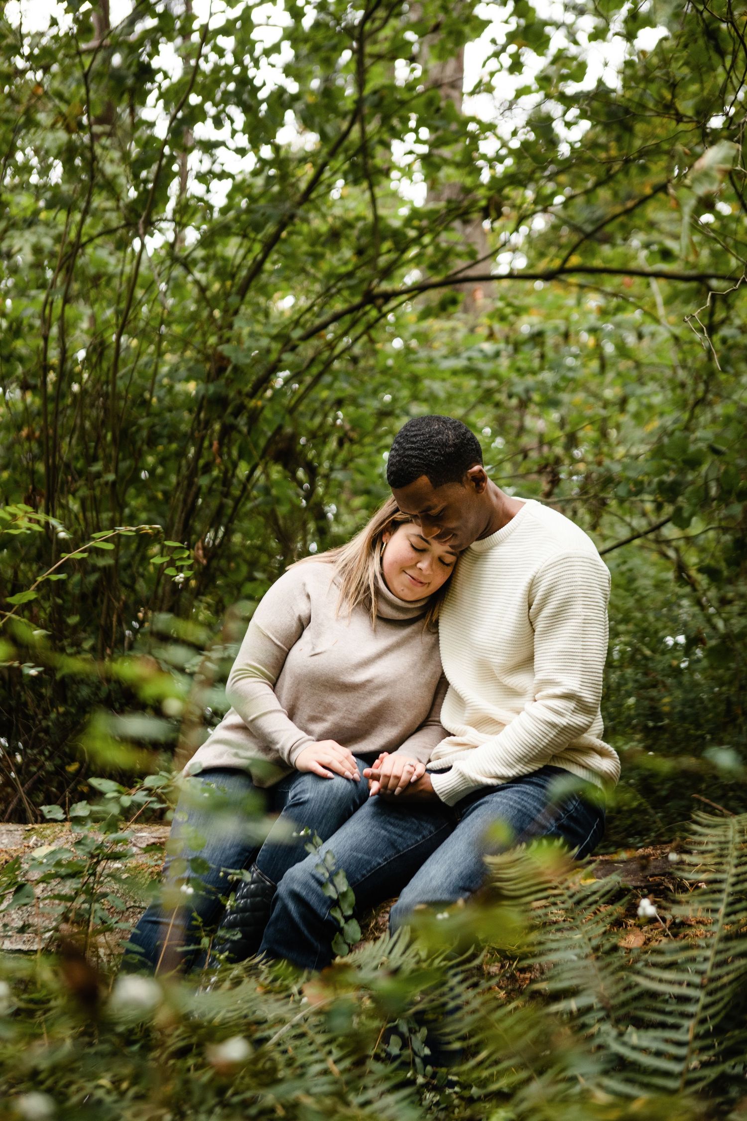 Washington, engagement, photography, photoshoot, forest, rainforest, couple, couples, green
