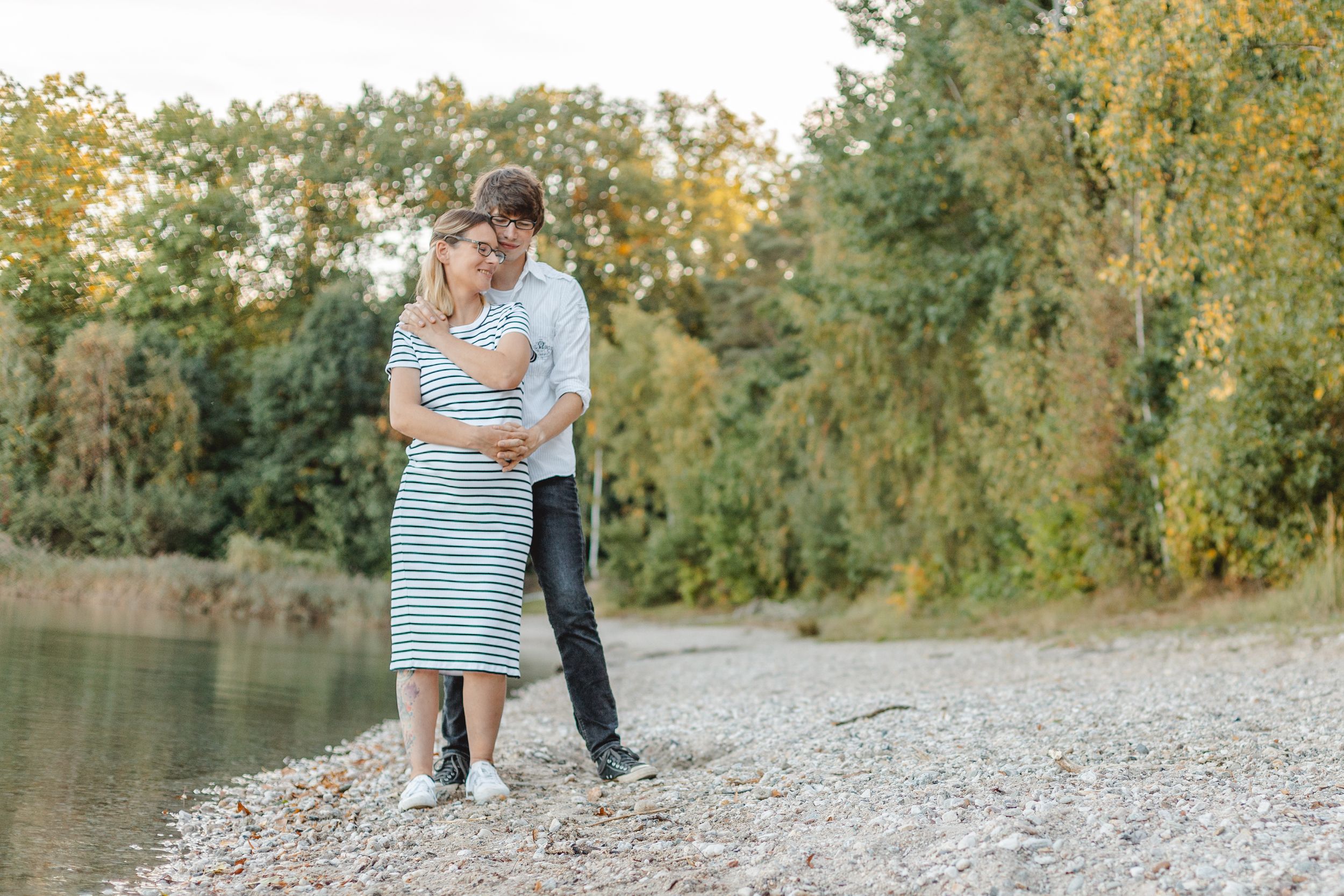 Familienmomente - Familienfotograf in Grimma, Leipzig und Umgebung, natürliche Babybauchfotografie
