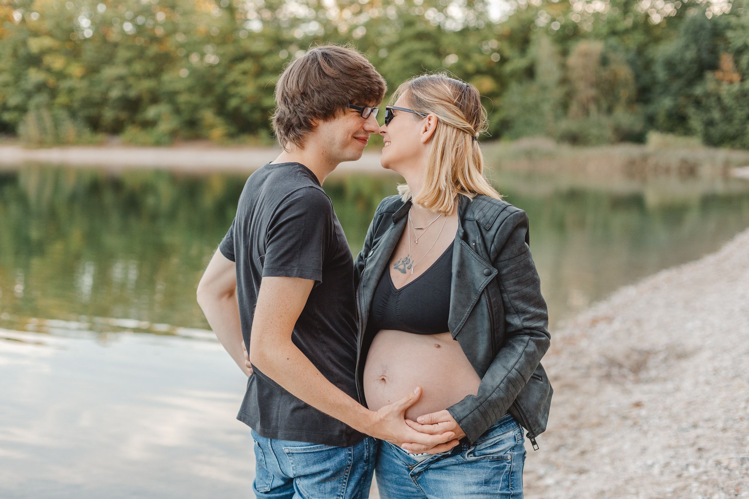 Familienmomente - Familienfotograf in Grimma, Leipzig und Umgebung, natürliche Babybauchfotografie