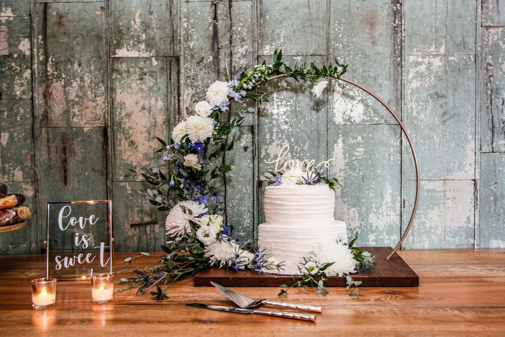 Buffalo Wedding Cake