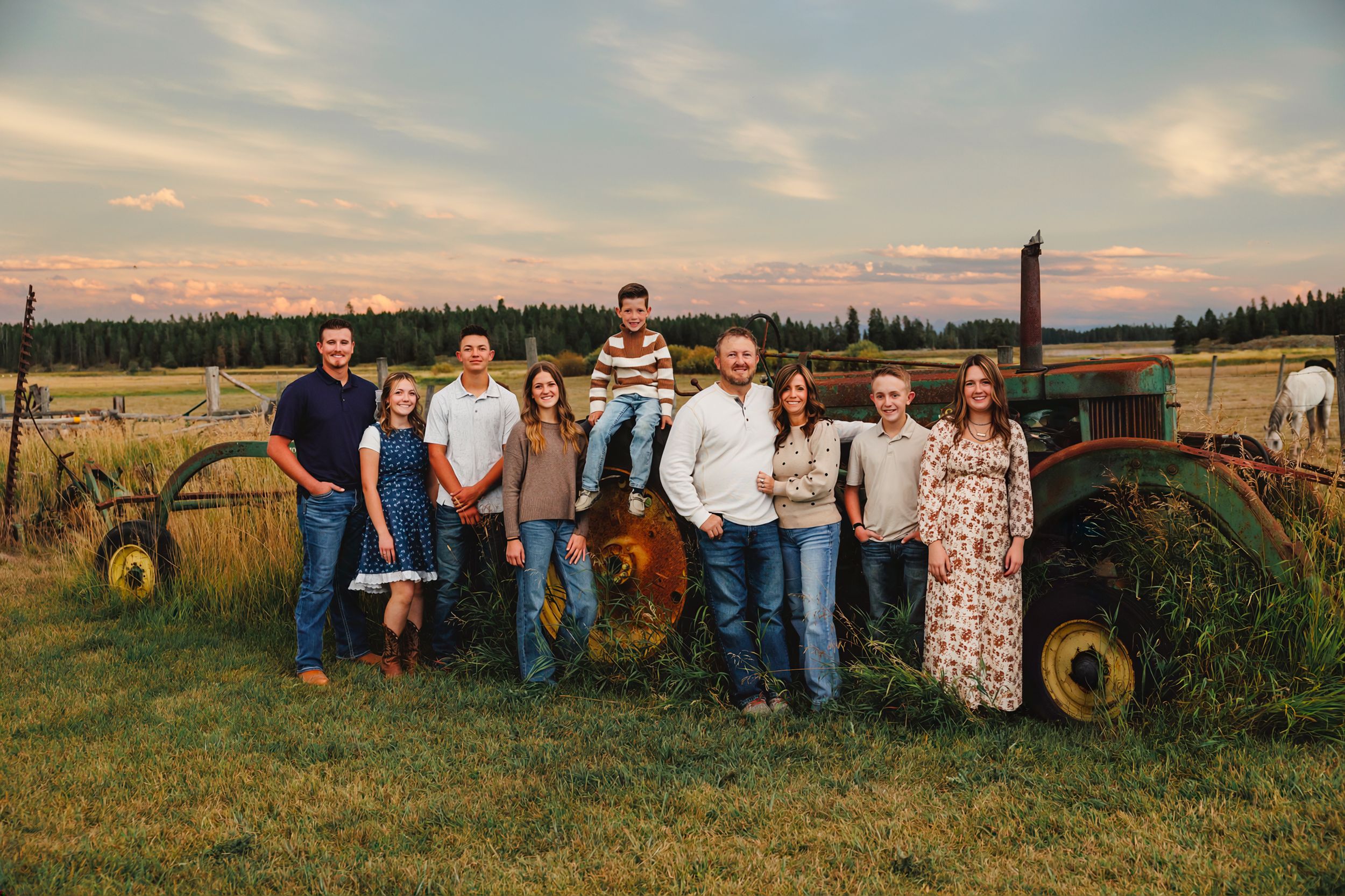 Harriman State Park (Island Park) Family photo session and Extended family photo session