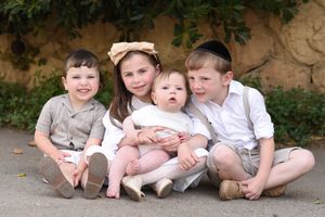 siblings
jerusalem photographer
israel photographer