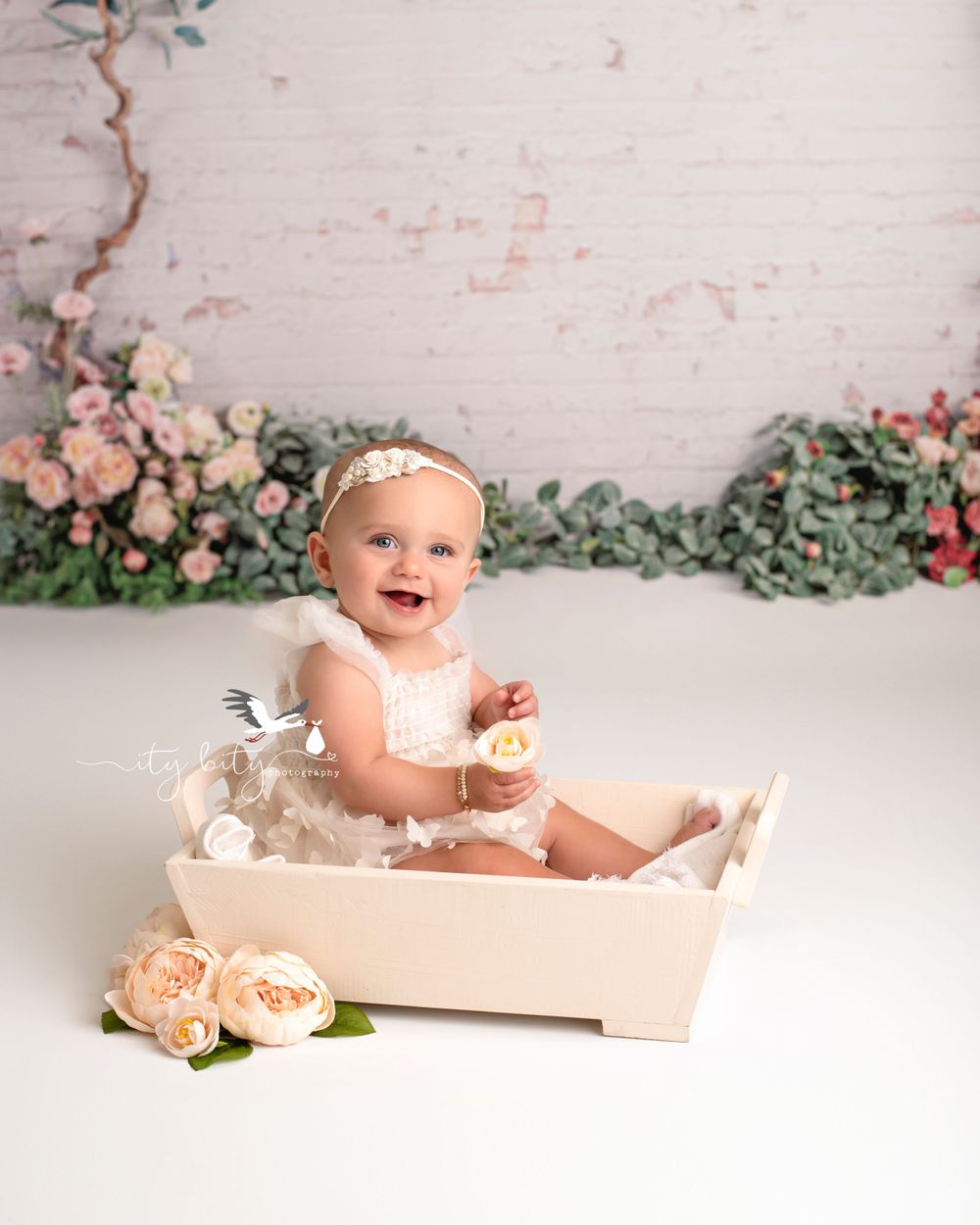 Baby Aspen Sitting Milestone Columbia Station Photography