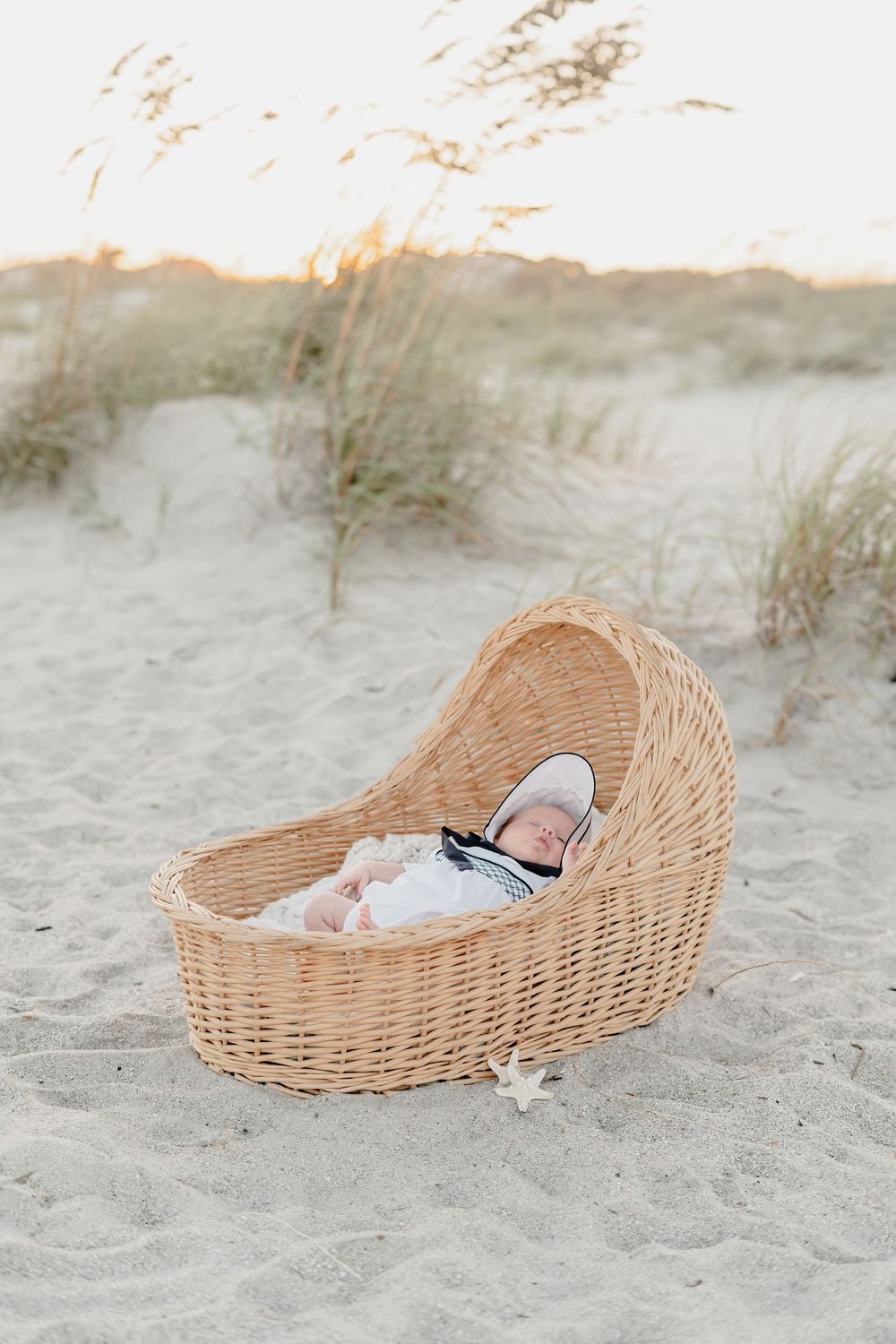 Nashville heirloom family photographer

Nashville lifestyle family photography

In-home newborn photographer Nashville

Nashville family pho