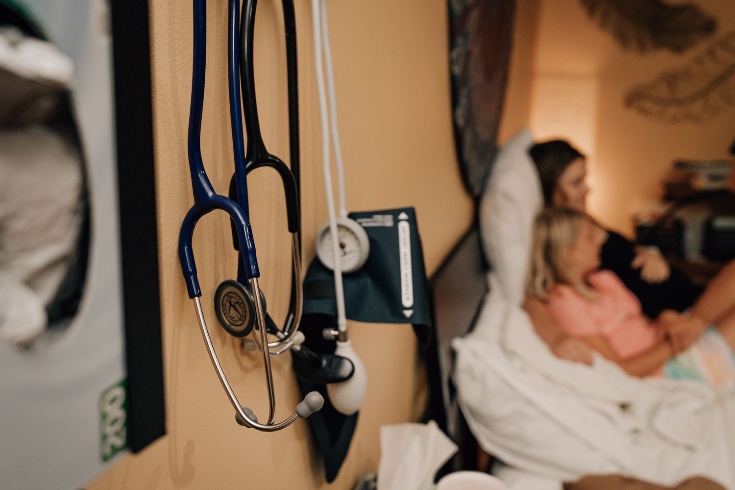 doula and birth photographer near me in northern Virginia