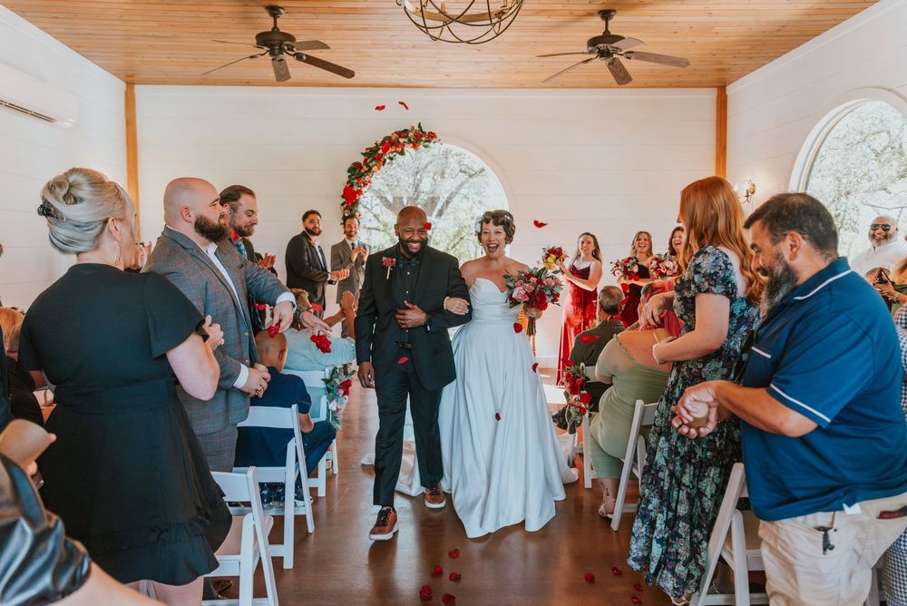 Silo and Oak Wedding Venue, Anna Romani Photography, Candid Wedding Photography