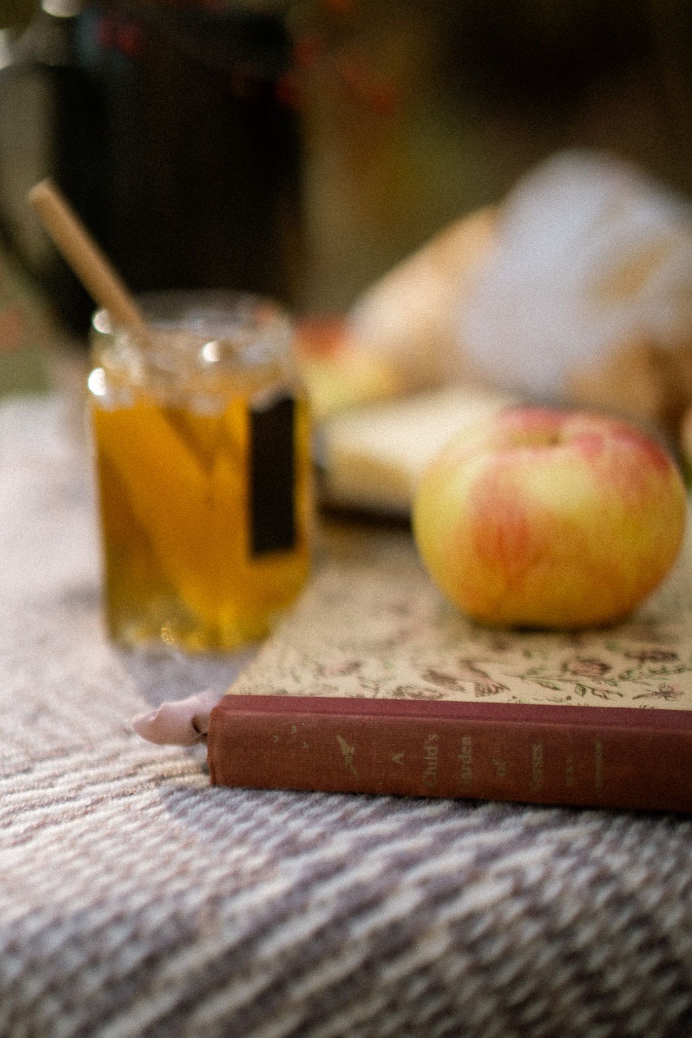Macro photo sequence showing shallow depth of field focus across a textured surface with blurred objects.