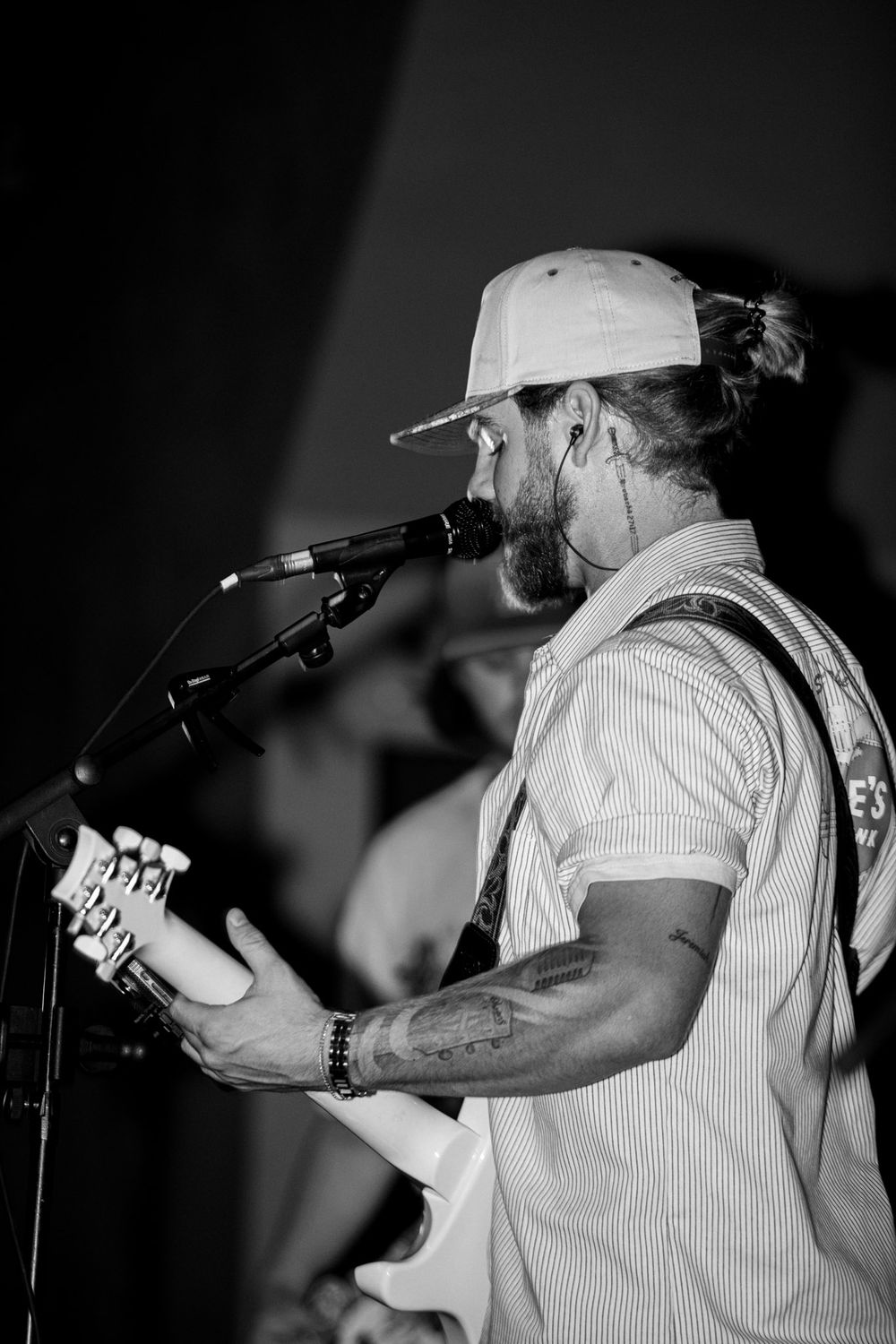 music gig, musician, venue, special events, bar, business, restaurant,