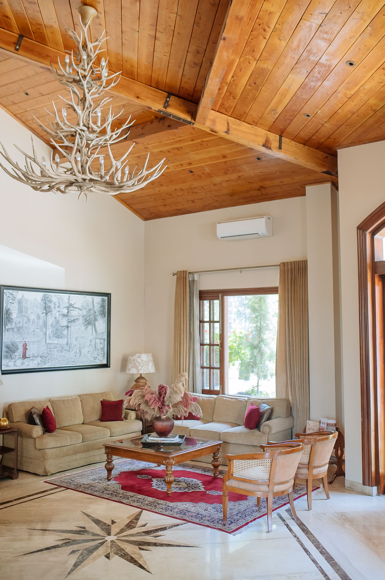 Daleside Manor Colonial meets heritage boutique hotel in Kasauli.