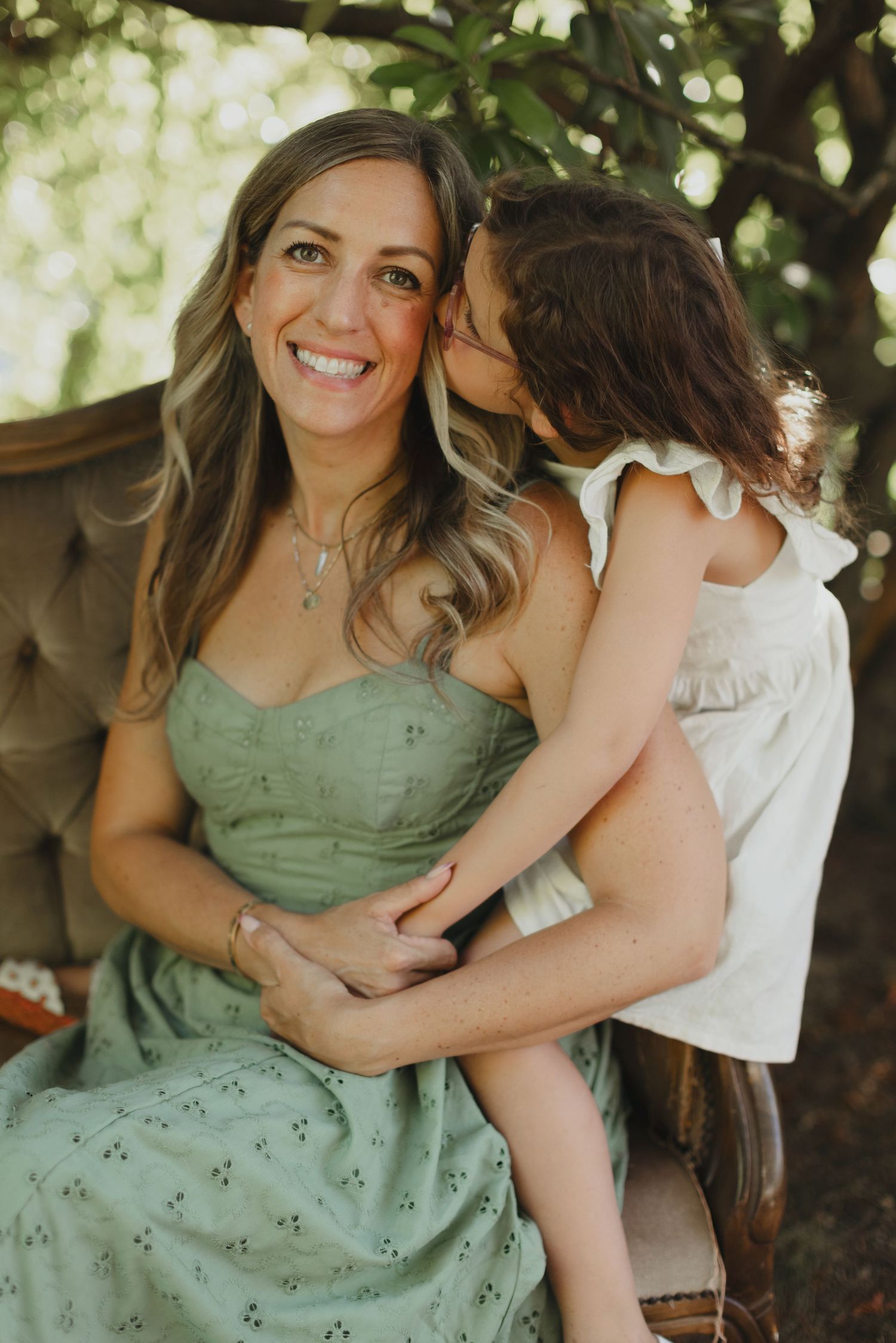 Garden mini sessions Surrey family photography Elizabeth Lang Photography.