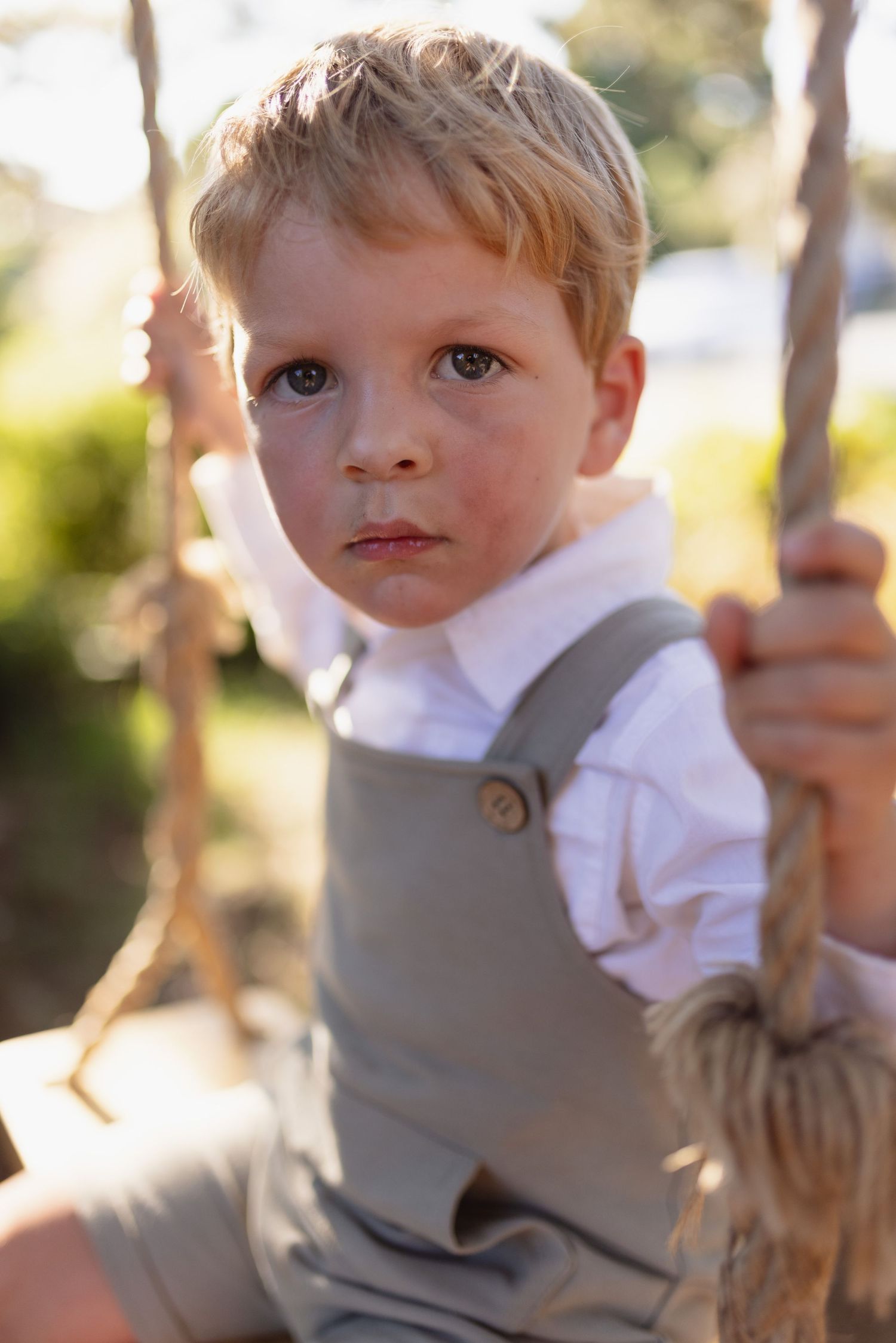 Garden mini sessions Surrey family photography Elizabeth Lang Photography.