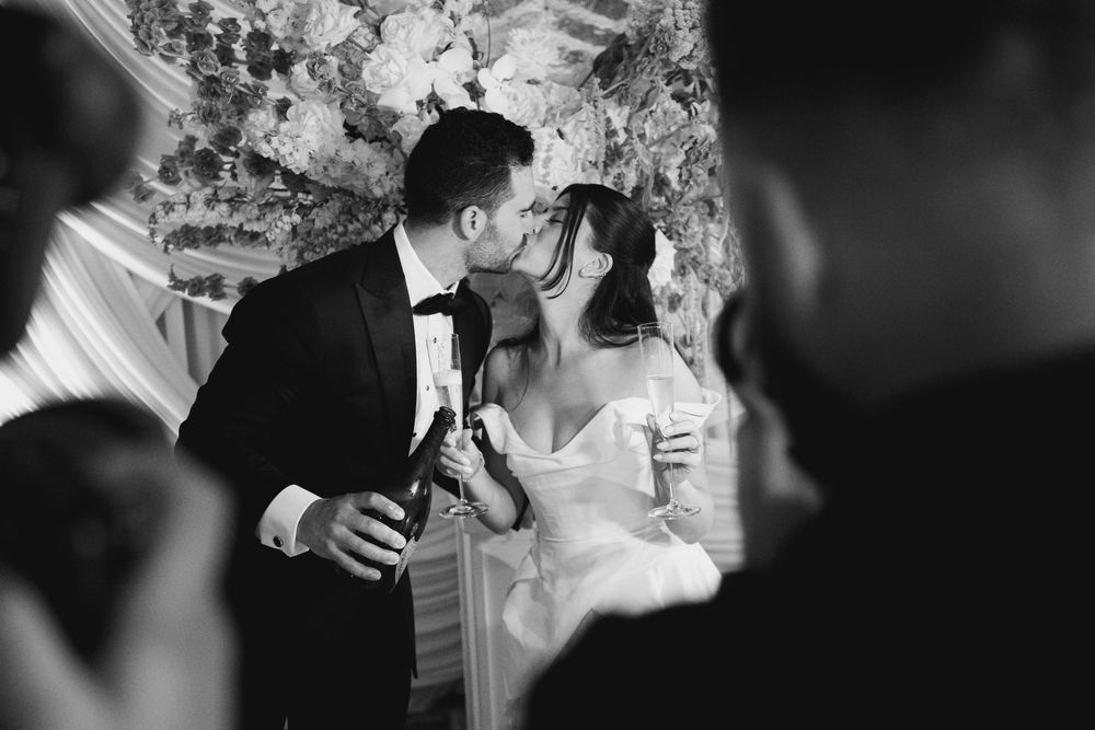 Hochzeitstanz, Brautpaar, Hochzeit, bride, groom, fist dance, first look, love, wedding, elegant, cheers, kiss, los angeles. hemmingbird nes