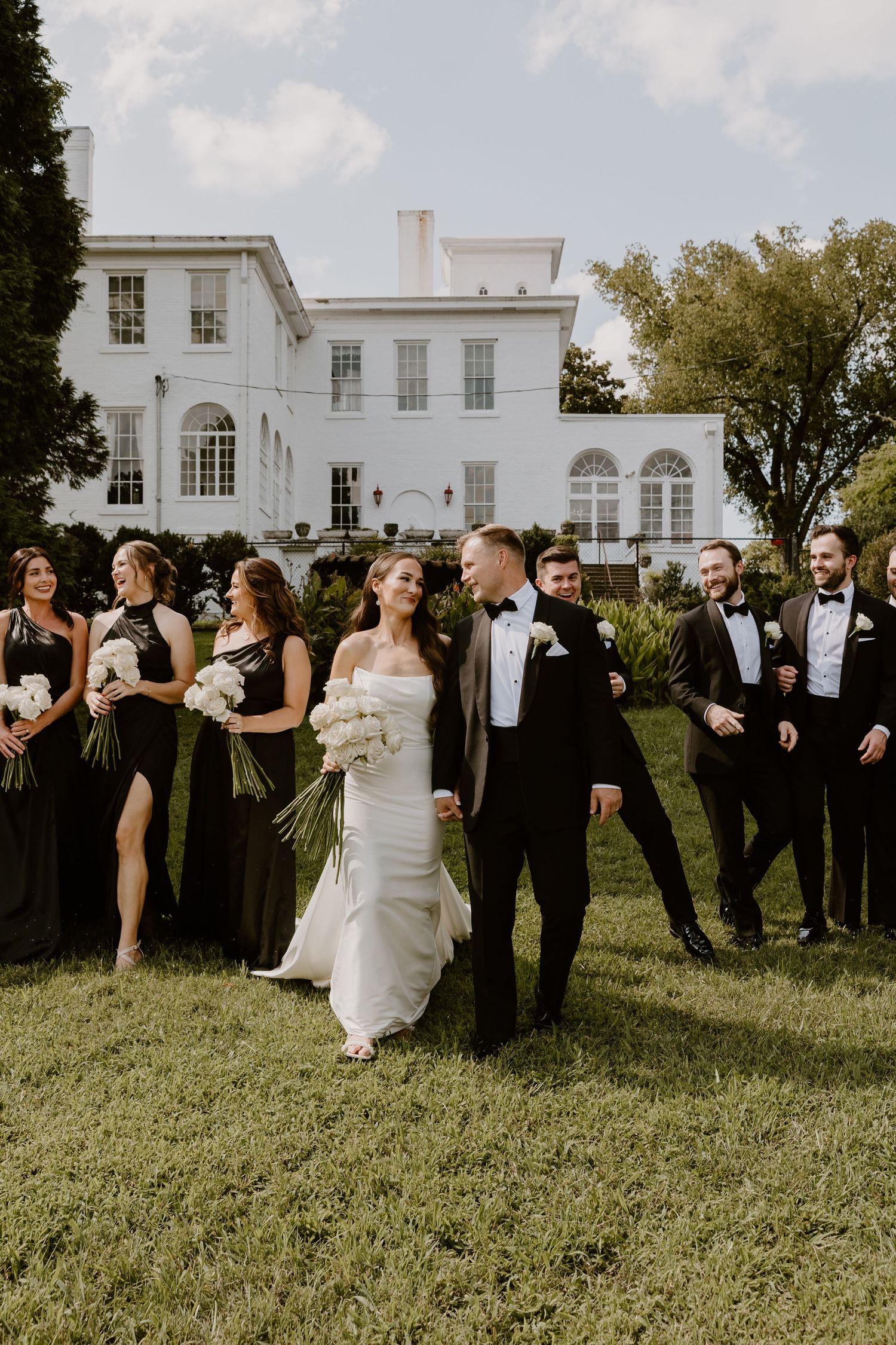 Bride and groom portrait at The Bleak House, historic Knoxville wedding venue, TN wedding photography