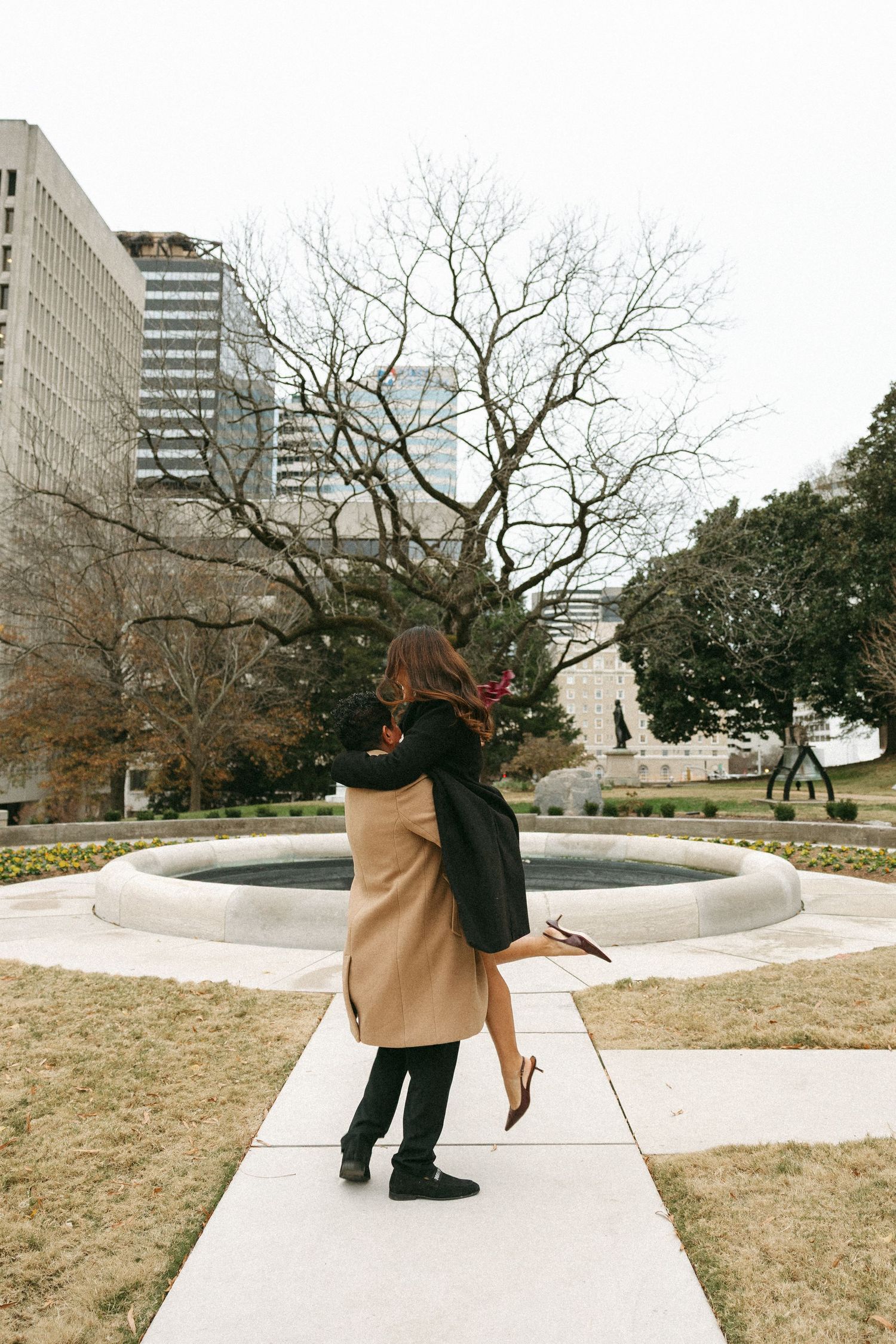 Nashville elopement photographer Karla Derry
guy carrying girl