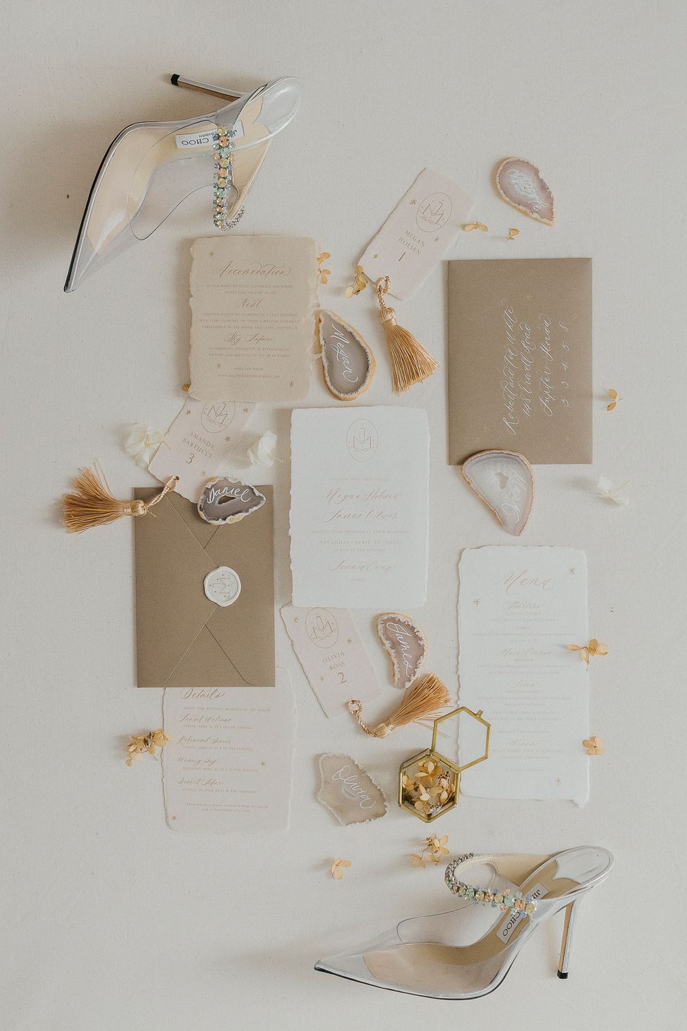 Elegant destination wedding in Dubai captured in natural light