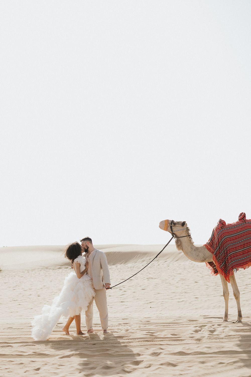 Elegant destination wedding in Dubai captured in natural light