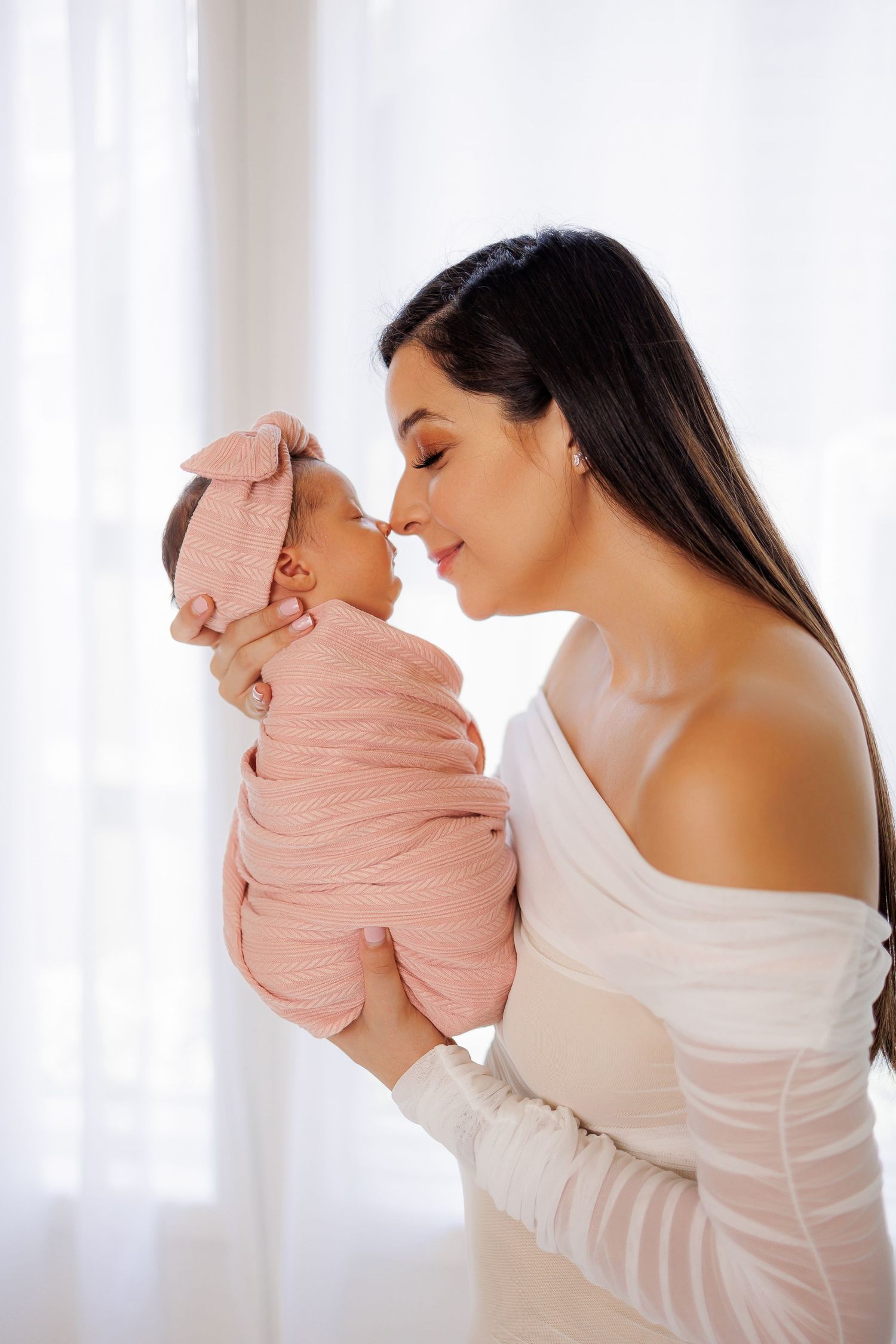 Newborn baby photography session in Batavia Illinois by Olena Swoboda Photography LLC